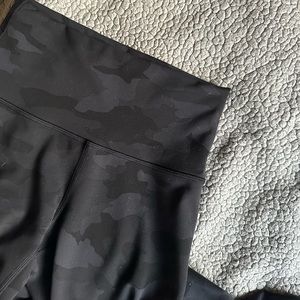 Lululemon Wunder Trains